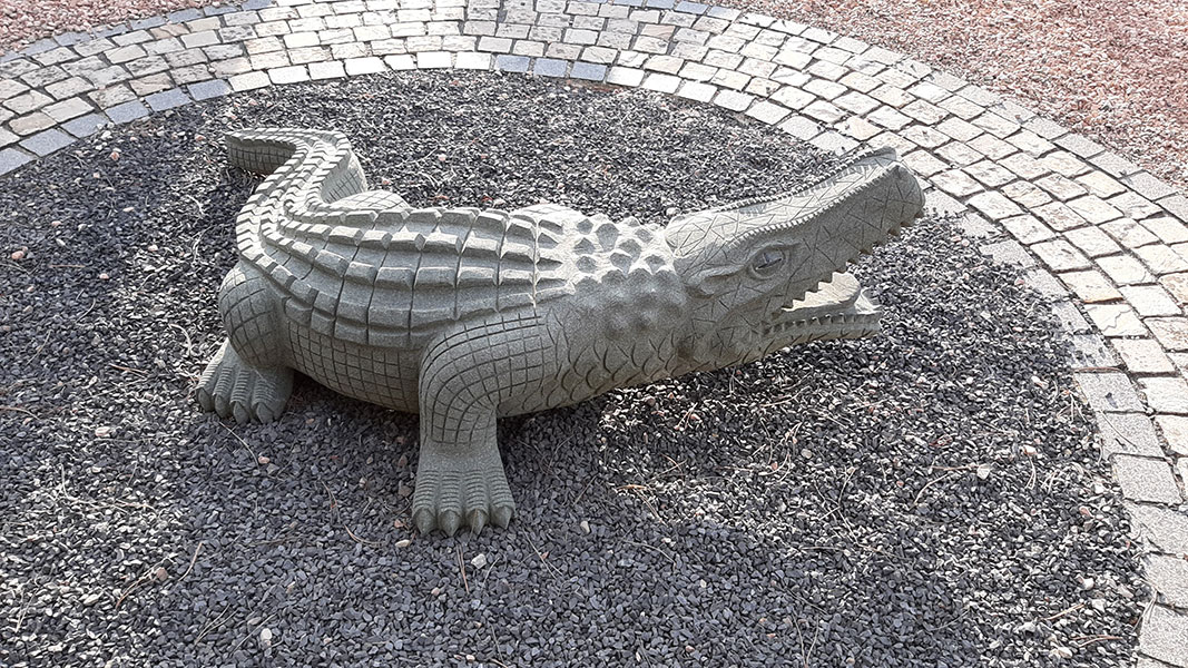 Krokodil aus Naturstein